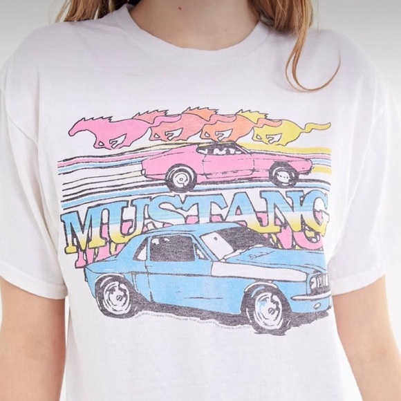 Junk Food Tees Mustang T-Shirt Throwback Graphic White Small Retro Streetwear - Picture 1 of 8